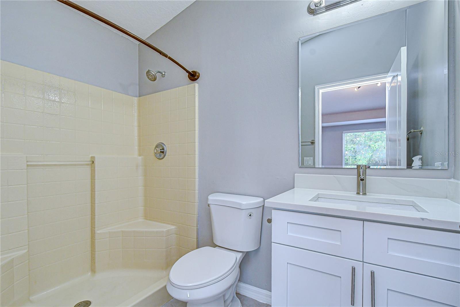 Listing photo id 28 for 18003 Birdwater Drive