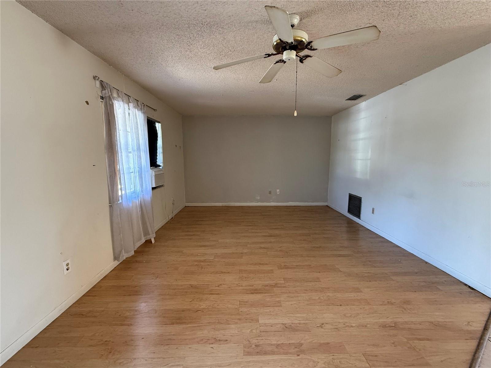 Image 2 of 10 For 9249 Northcliffe Boulevard