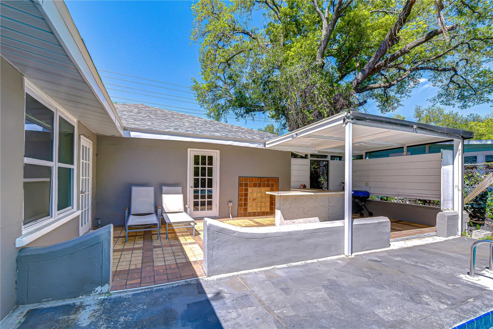 Image 69 of 78 For 909 Hart Street