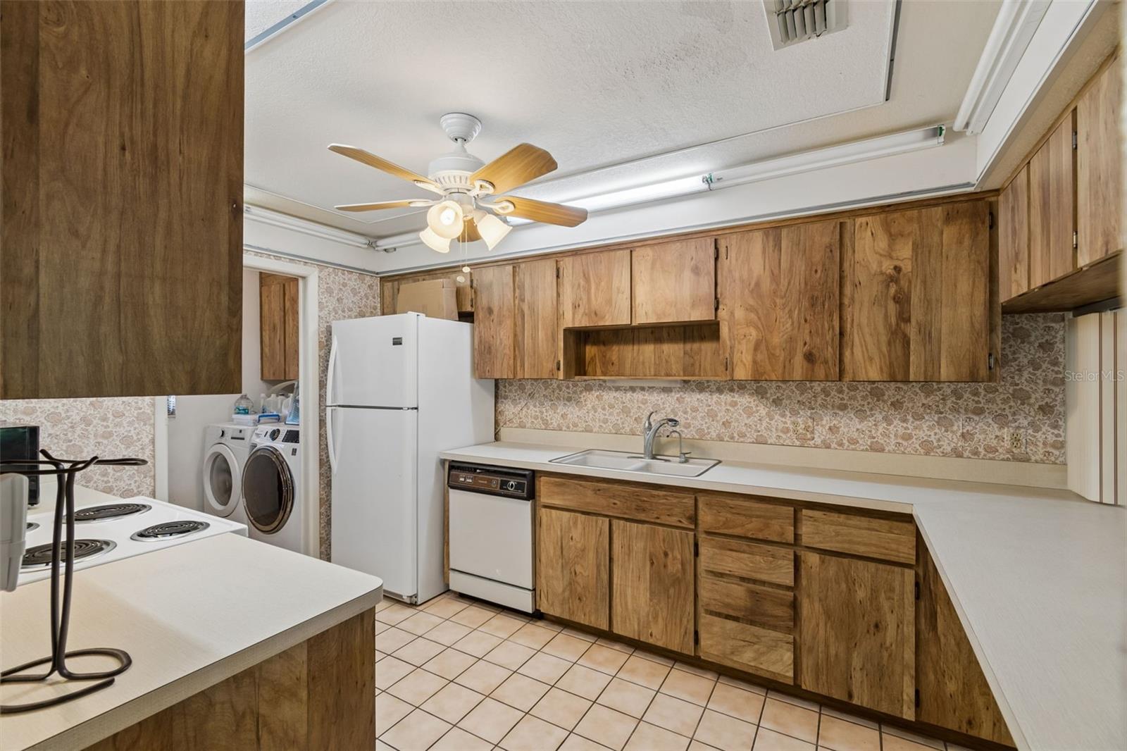 Image 18 of 65 For 7920 Radcliffe Circle