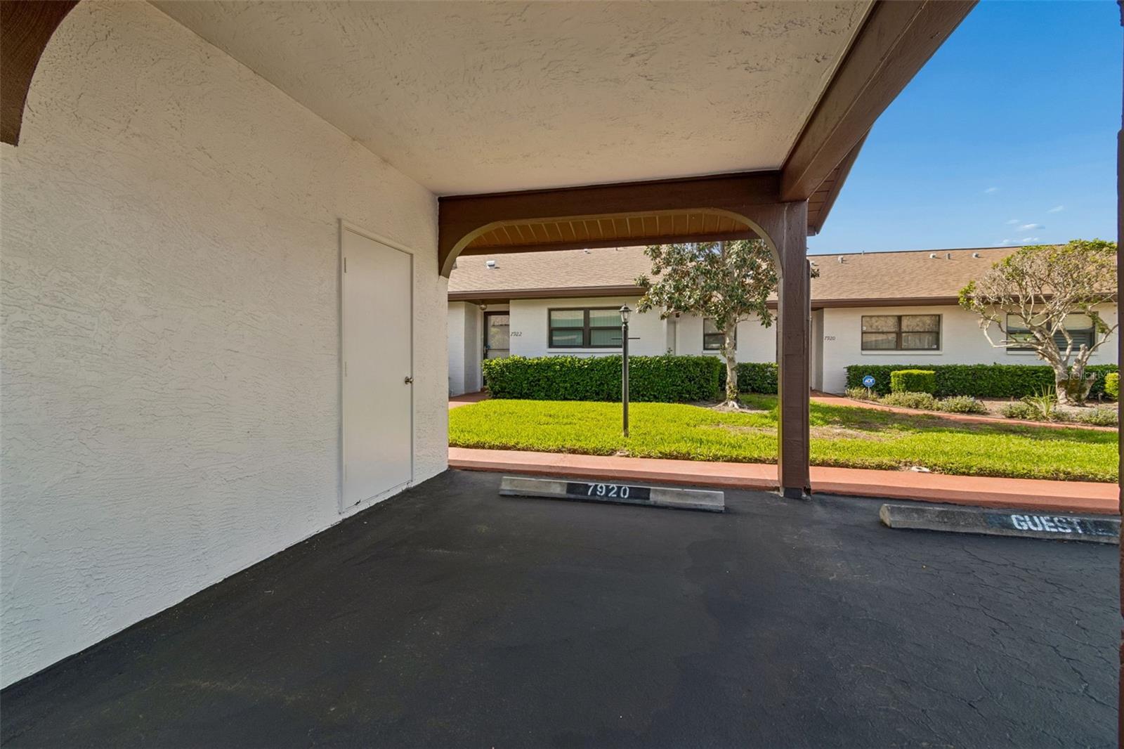 Image 42 of 65 For 7920 Radcliffe Circle