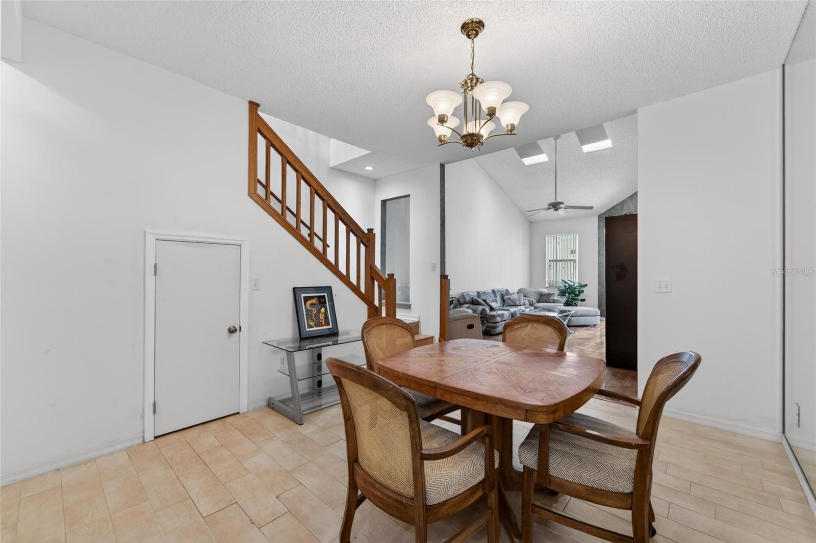 Image 25 of 78 For 1050 Starkey Road 509