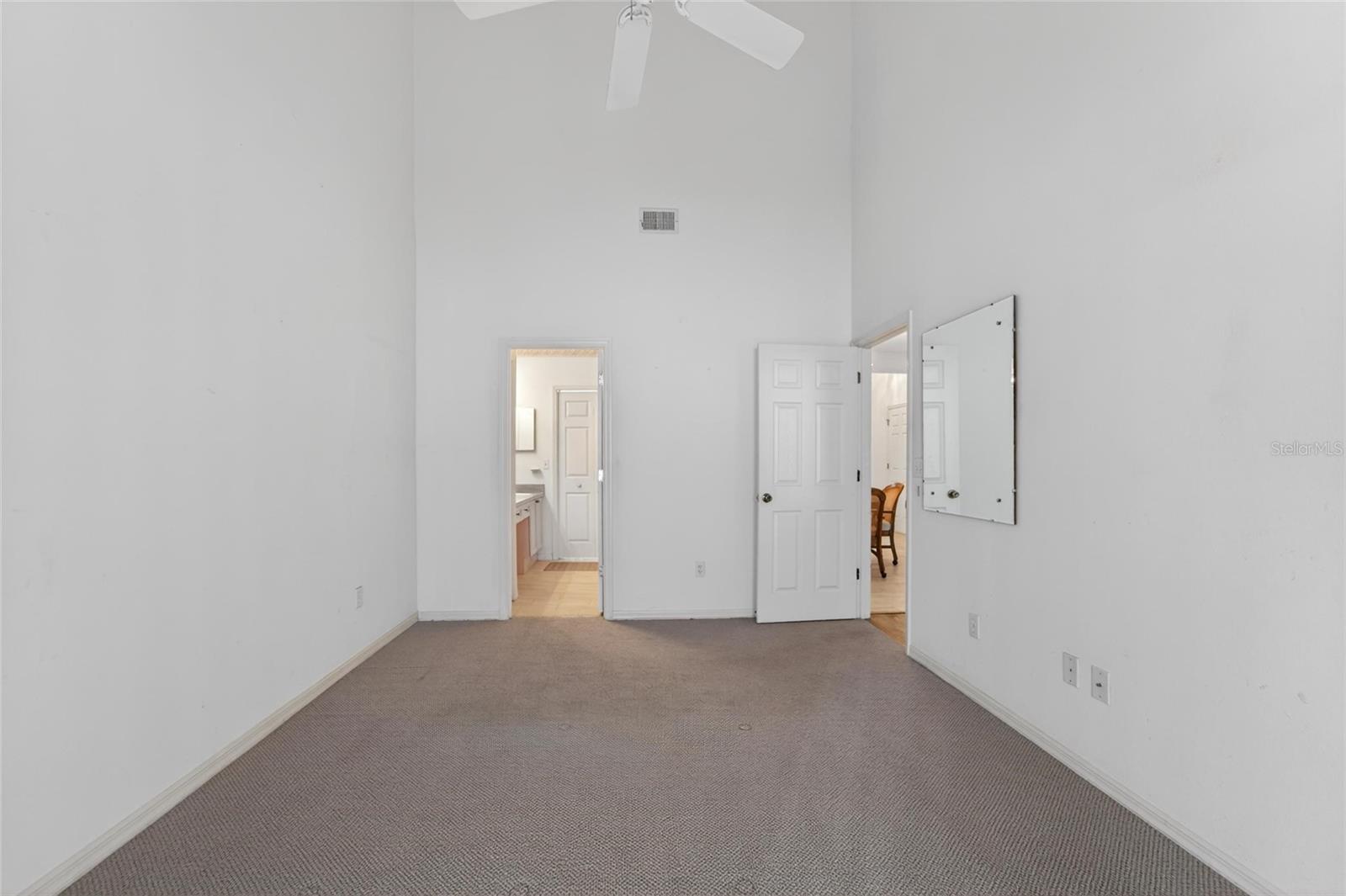 Image 28 of 78 For 1050 Starkey Road 509