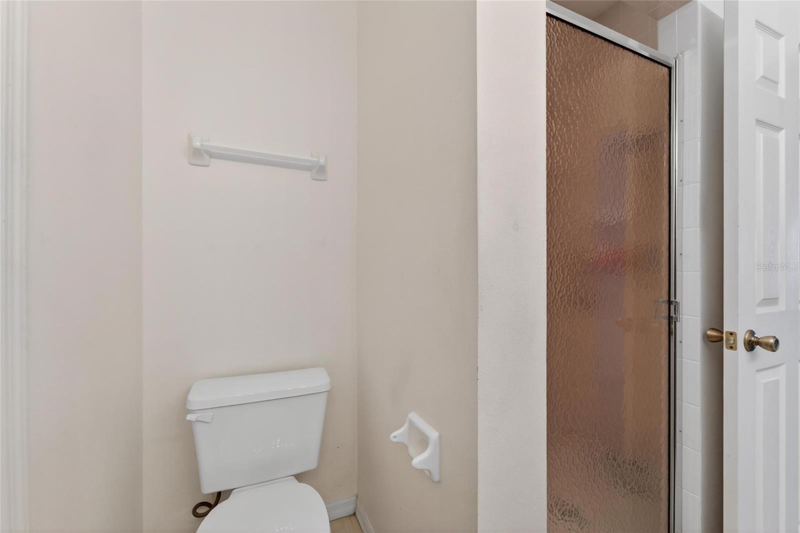 Image 33 of 78 For 1050 Starkey Road 509