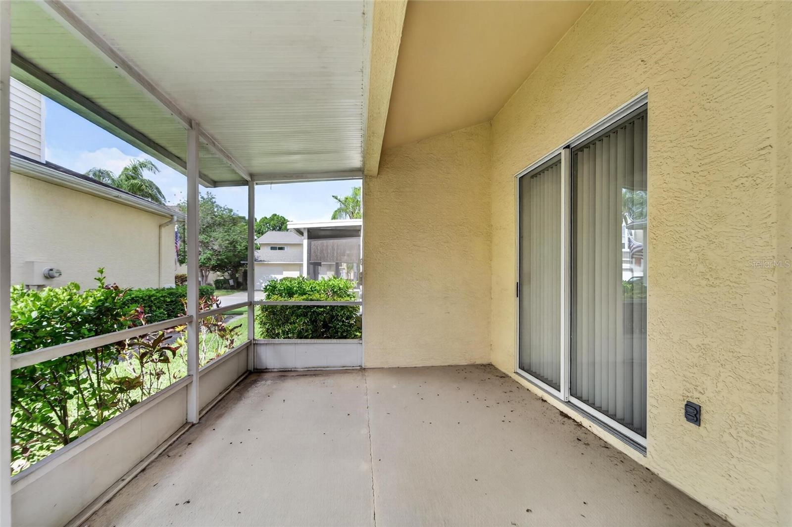 Image 36 of 78 For 1050 Starkey Road 509