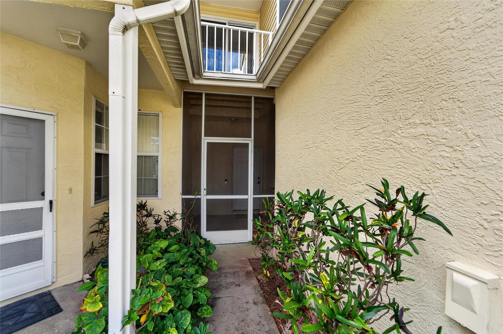 Image 4 of 78 For 1050 Starkey Road 509