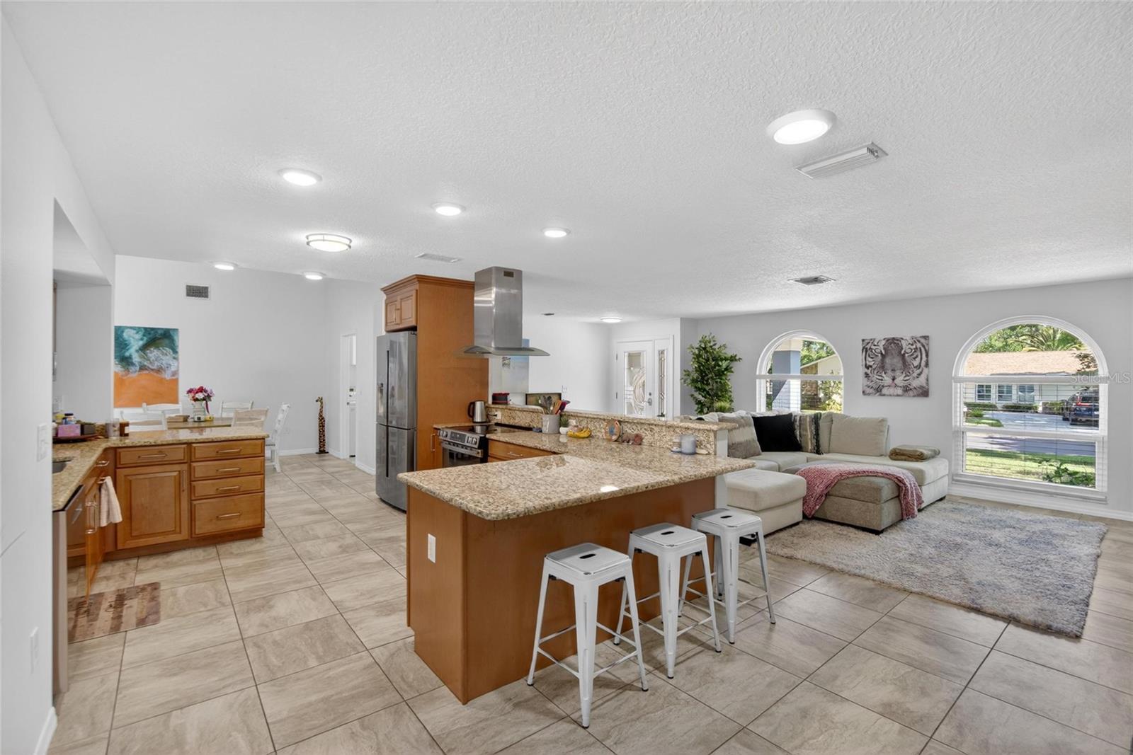 Image 10 of 48 For 1668 Allens Ridge Drive N