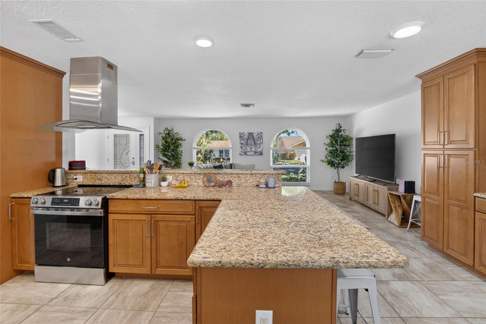 Image 11 of 48 For 1668 Allens Ridge Drive N