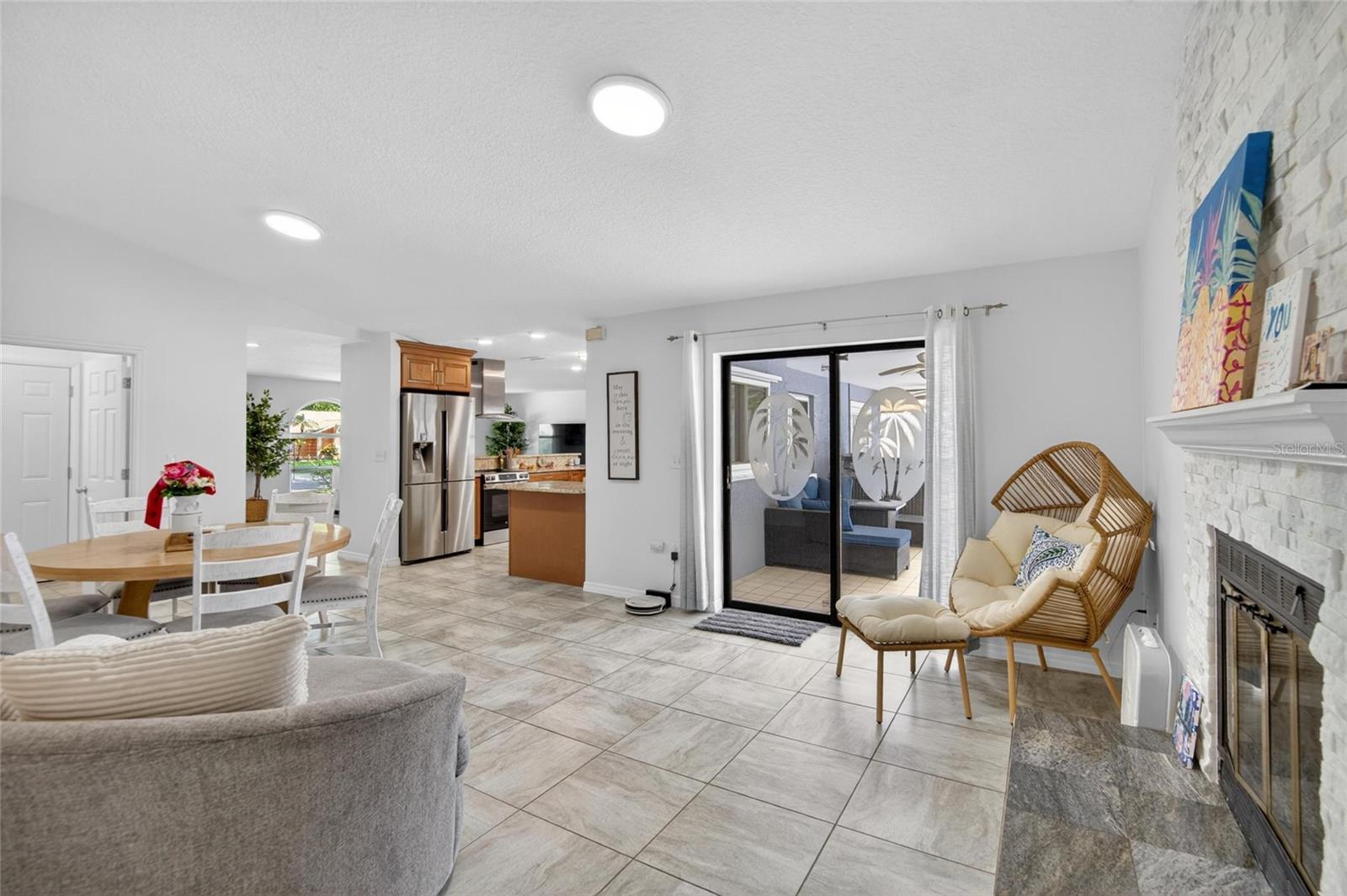 Image 17 of 48 For 1668 Allens Ridge Drive N