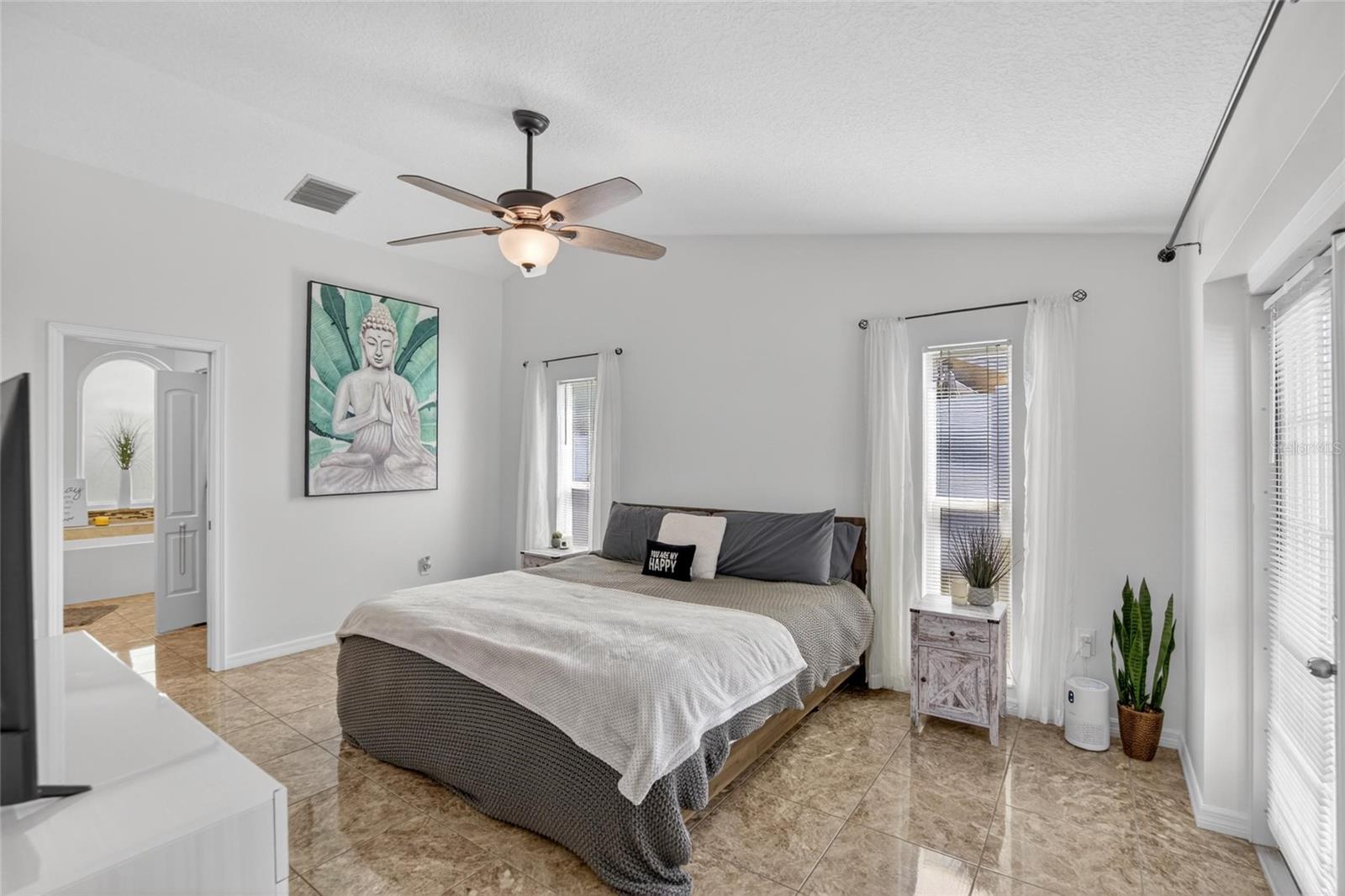 Image 18 of 48 For 1668 Allens Ridge Drive N