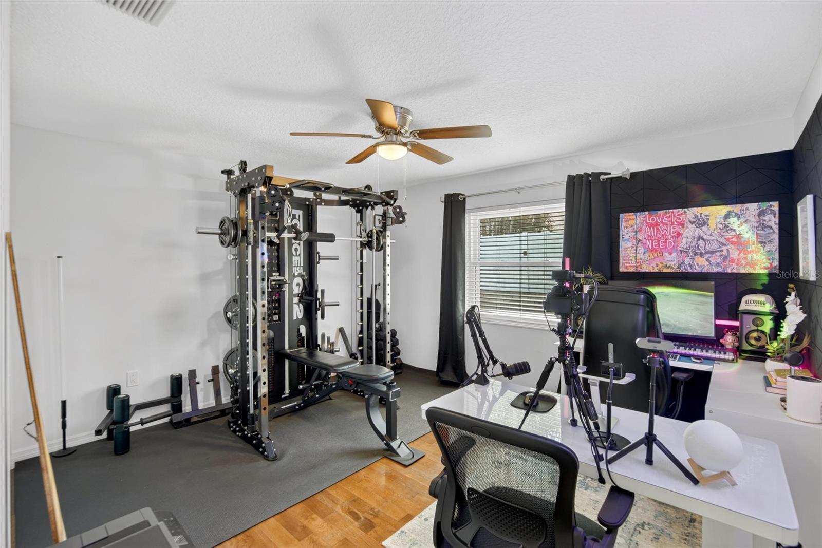 Image 27 of 48 For 1668 Allens Ridge Drive N