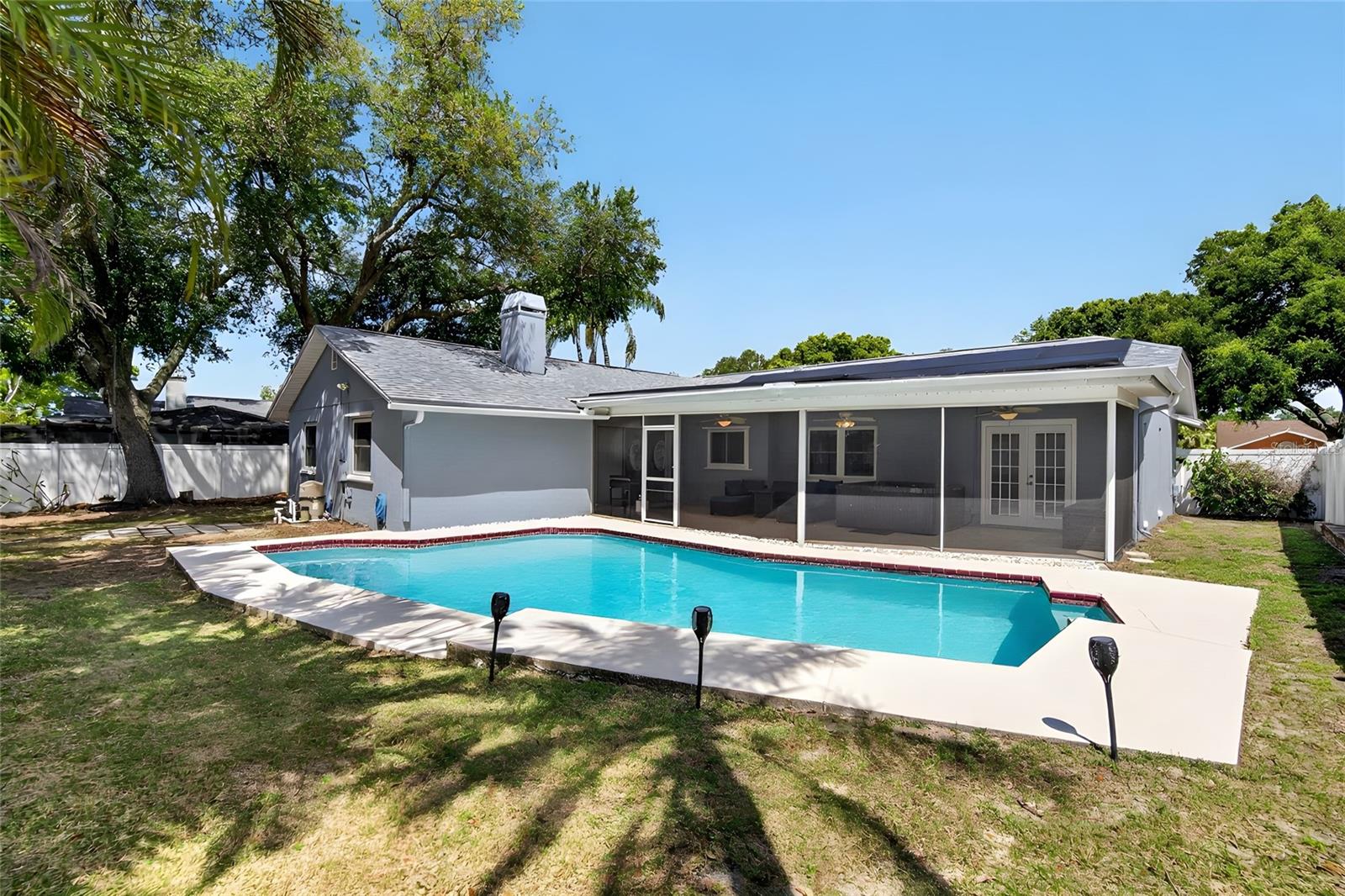 Image 38 of 48 For 1668 Allens Ridge Drive N