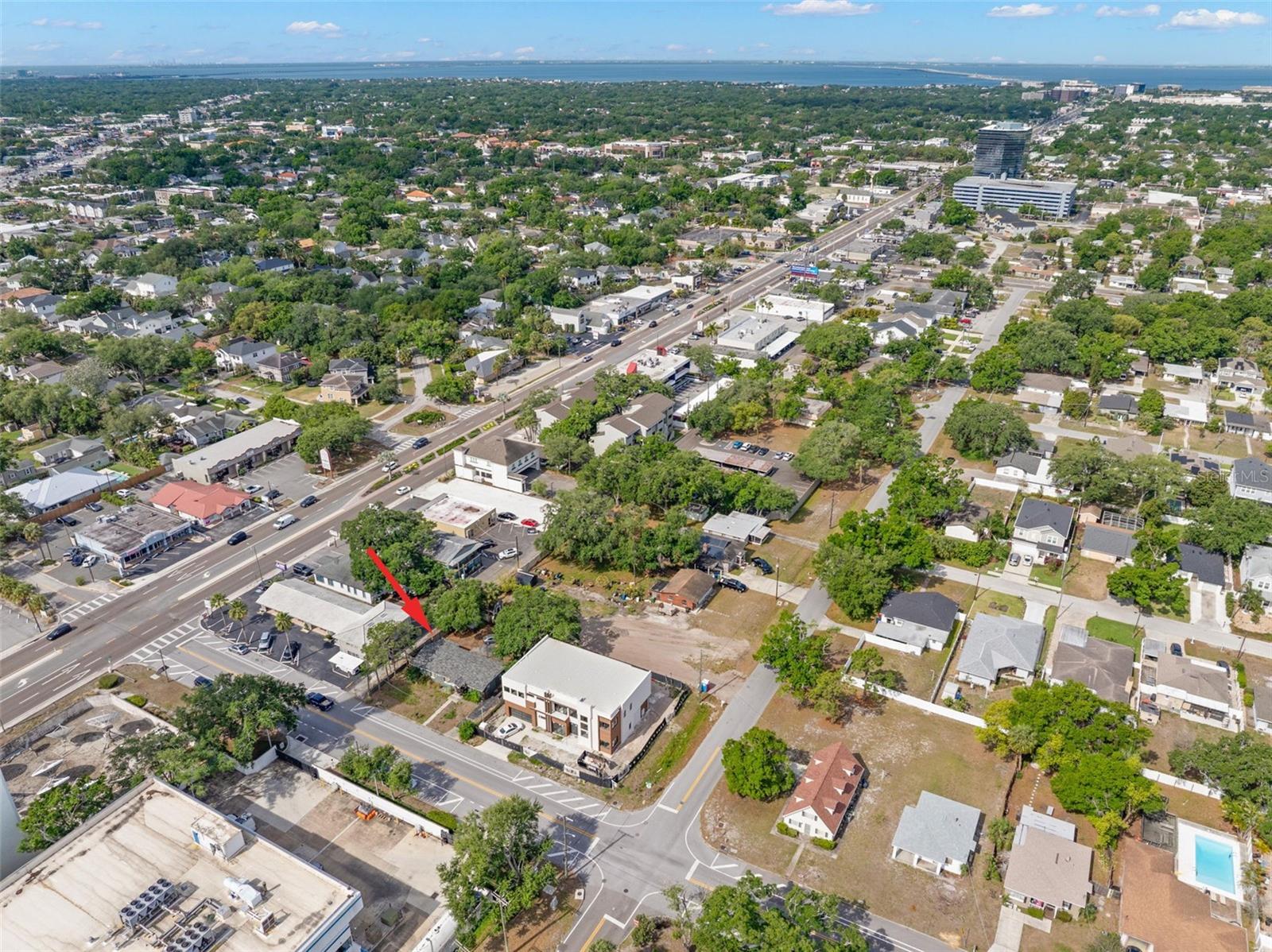 Image 21 of 30 For 110 Lincoln Avenue