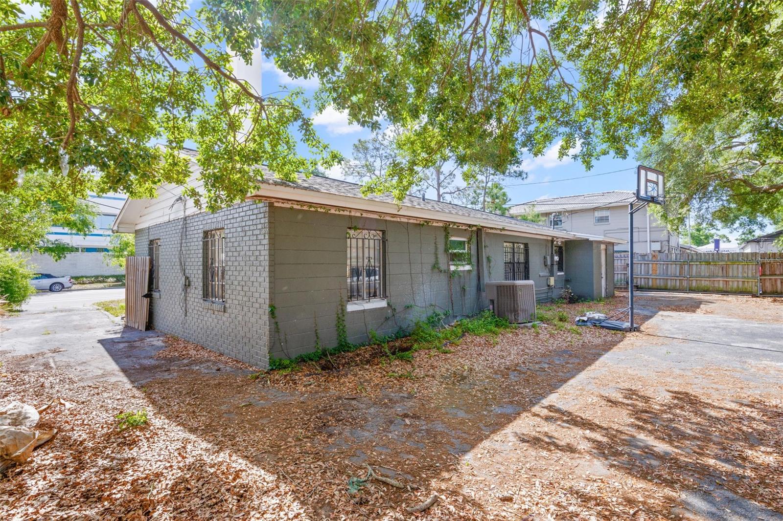 Image 27 of 30 For 110 Lincoln Avenue