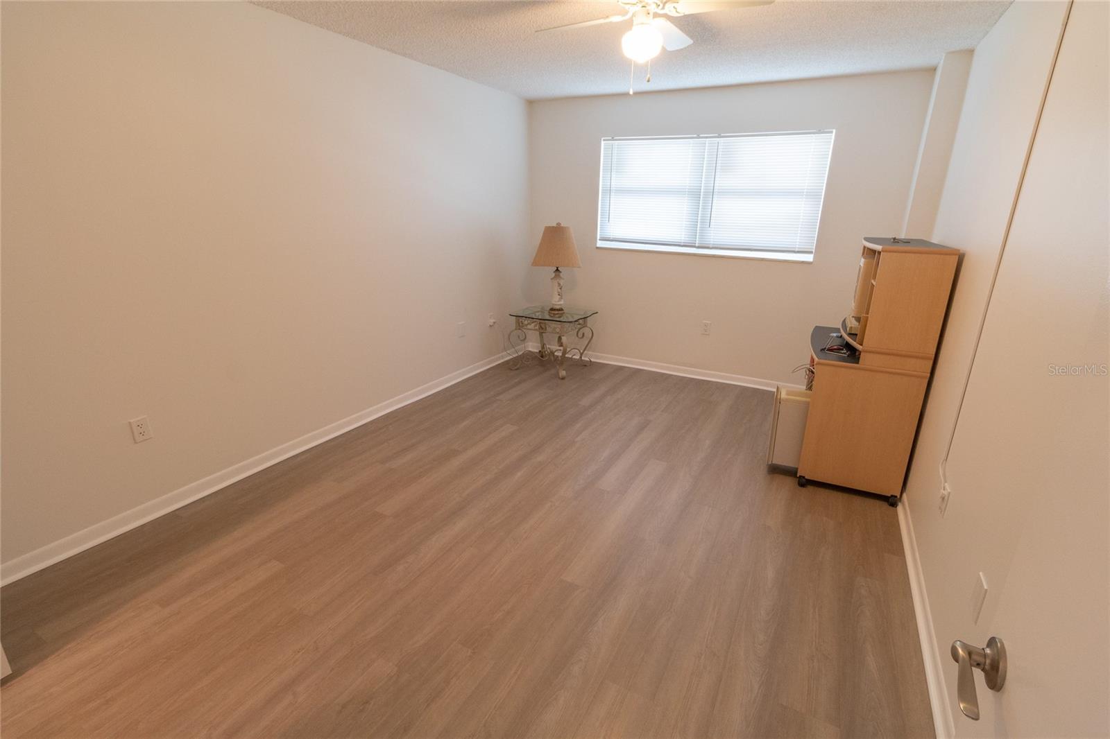 Image 19 of 36 For 5980 Shore Boulevard S 405