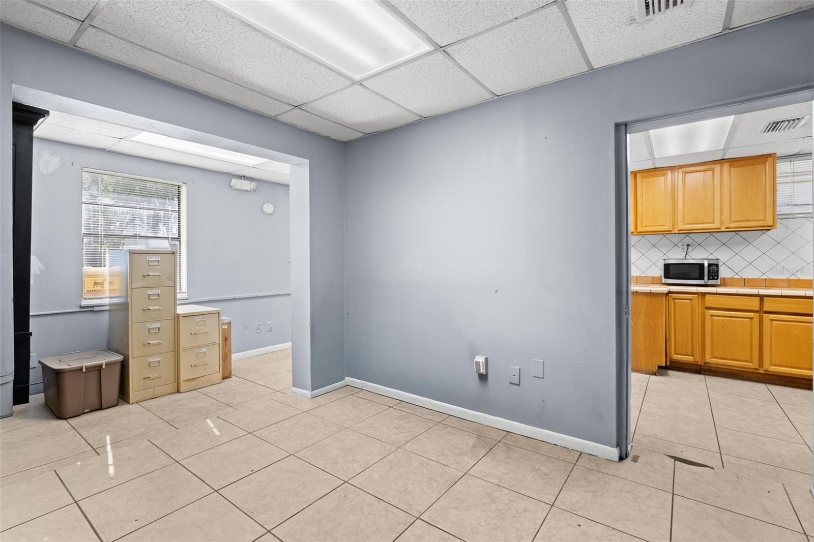 Image 15 of 31 For 110 Lincoln Avenue