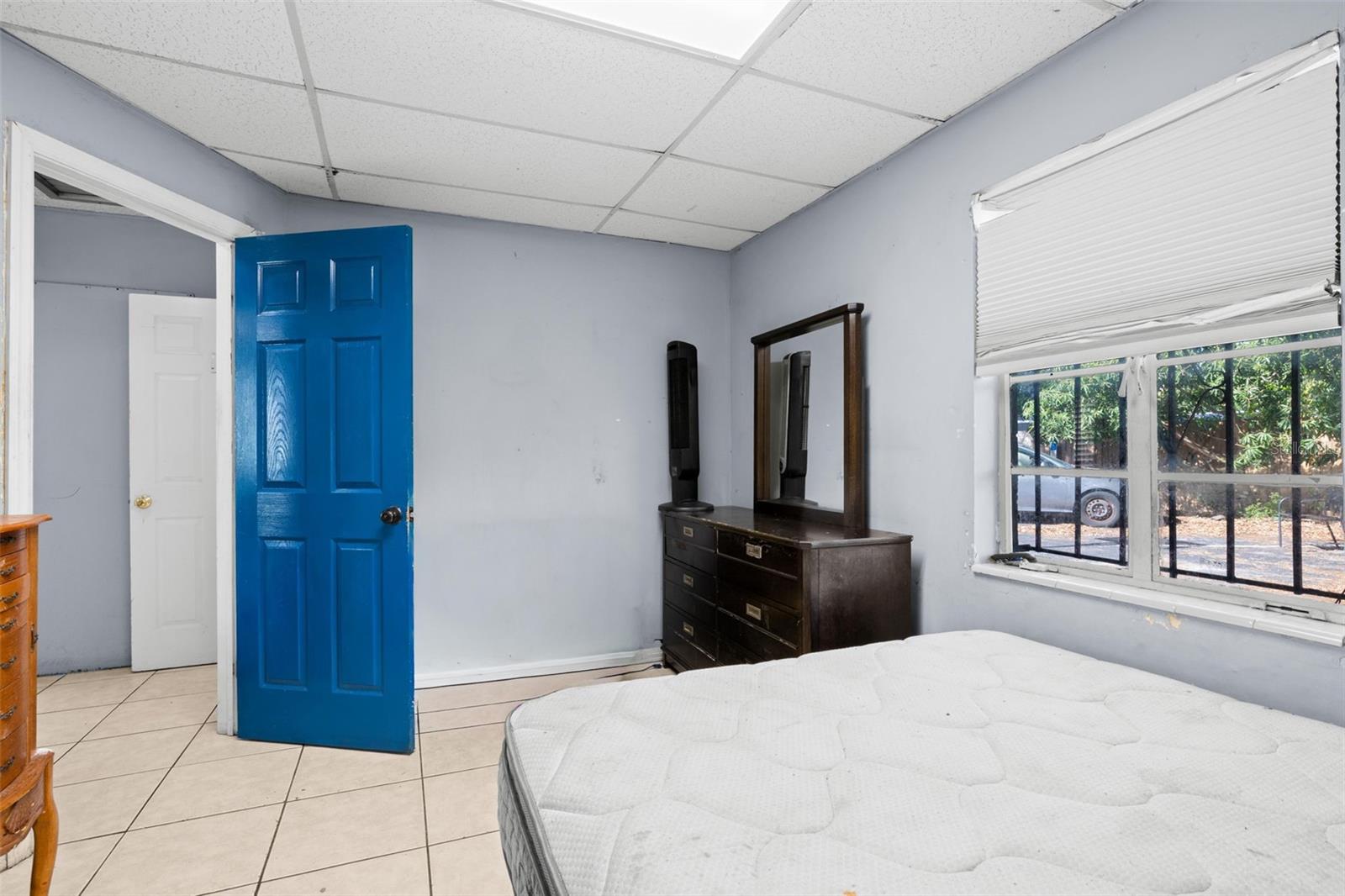 Image 5 of 31 For 110 Lincoln Avenue