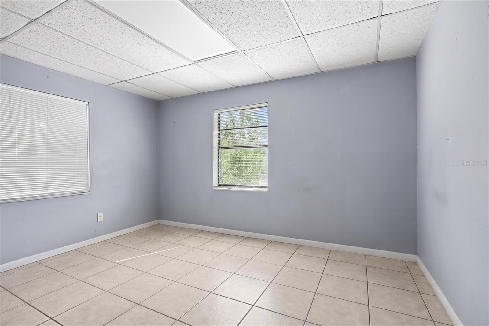 Image 7 of 31 For 110 Lincoln Avenue