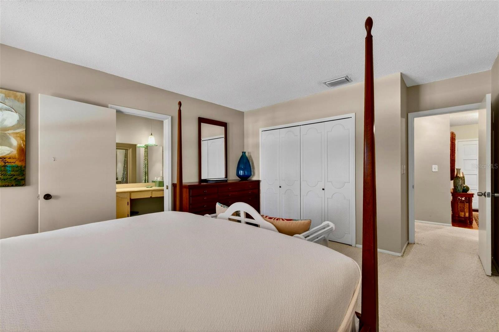 Image 13 of 20 For 701 Poinsettia Road 308