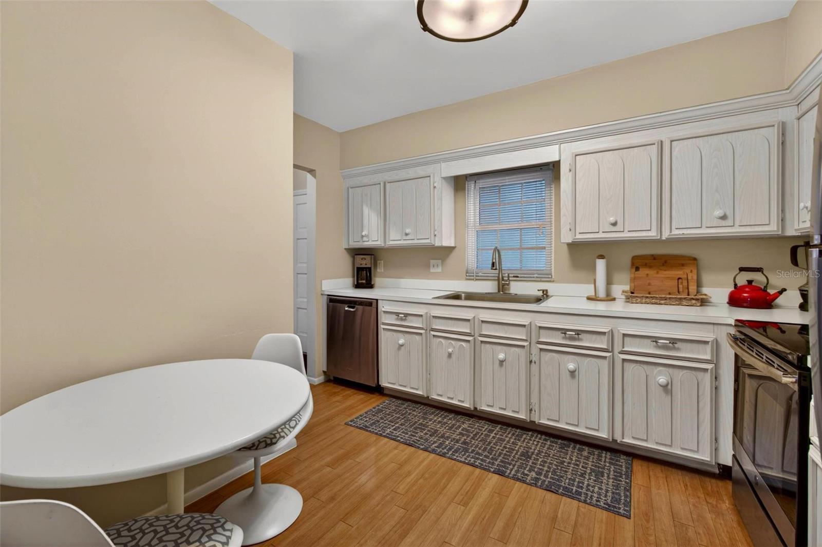 Image 5 of 20 For 701 Poinsettia Road 308