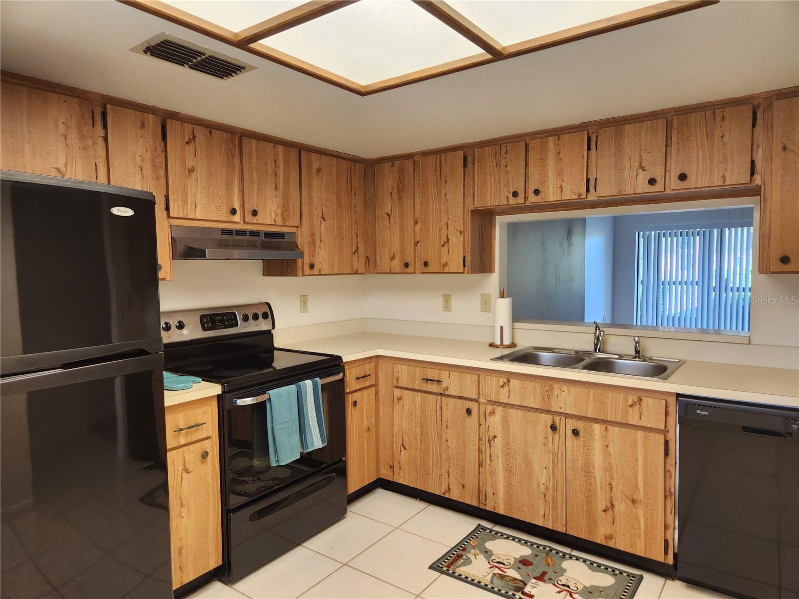 Image 3 of 15 For 2685 Sabal Springs Circle 103