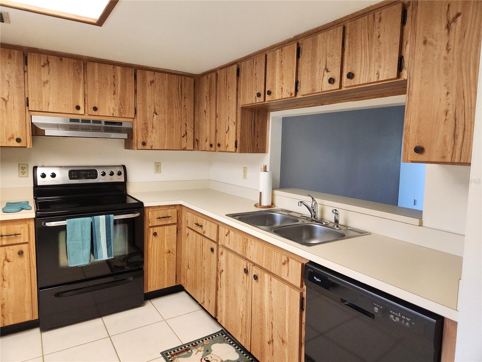 Image 5 of 15 For 2685 Sabal Springs Circle 103