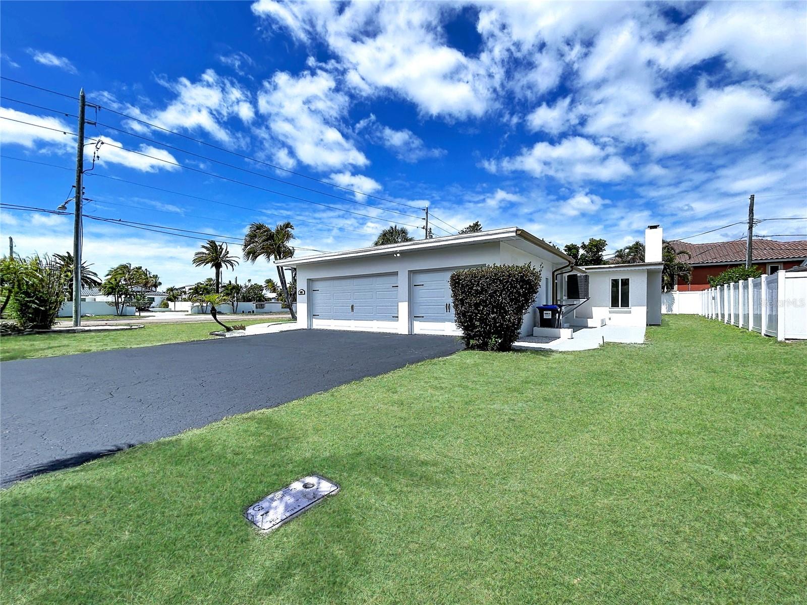 Image 14 of 87 For 1401 Gulf Boulevard