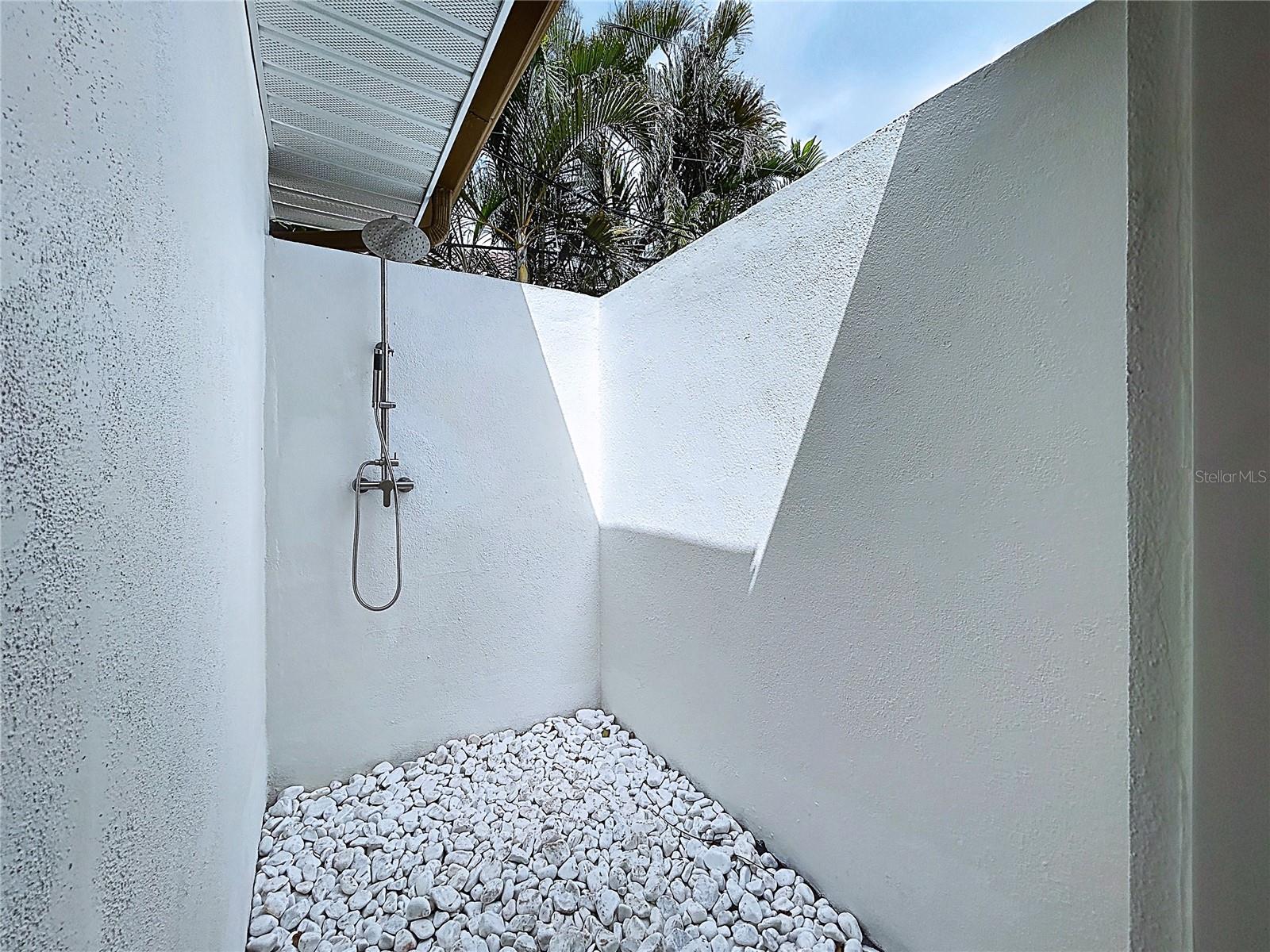 Image 29 of 87 For 1401 Gulf Boulevard