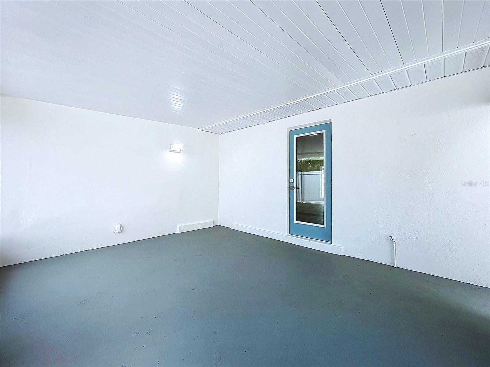 Image 33 of 87 For 1401 Gulf Boulevard