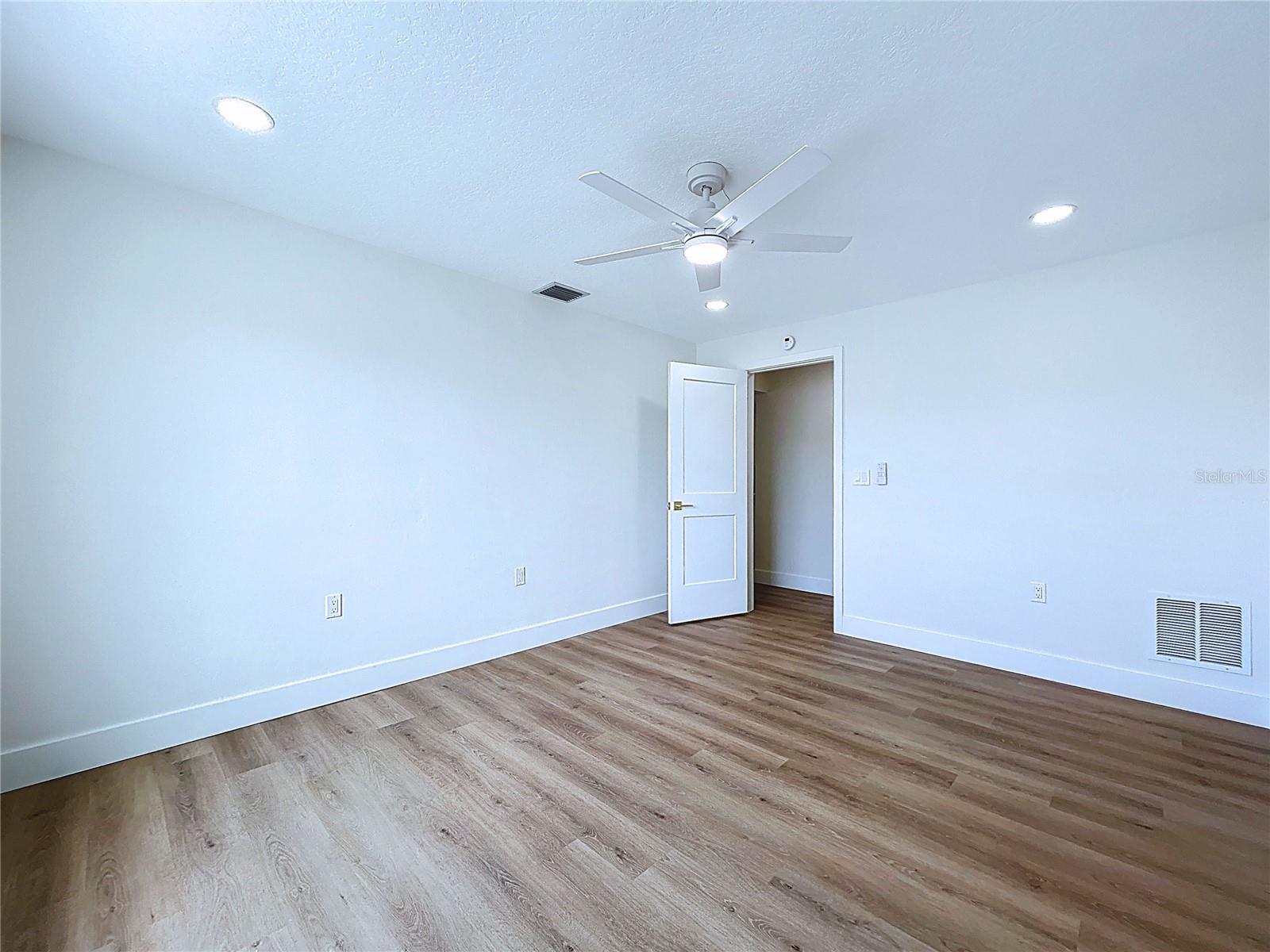 Image 49 of 87 For 1401 Gulf Boulevard