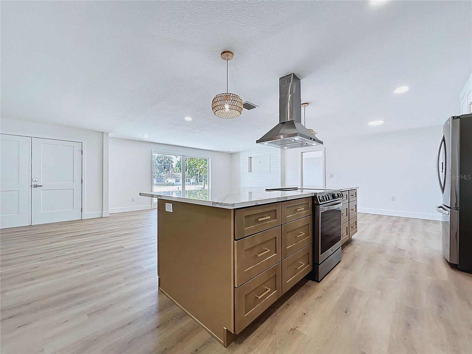 Image 71 of 87 For 1401 Gulf Boulevard