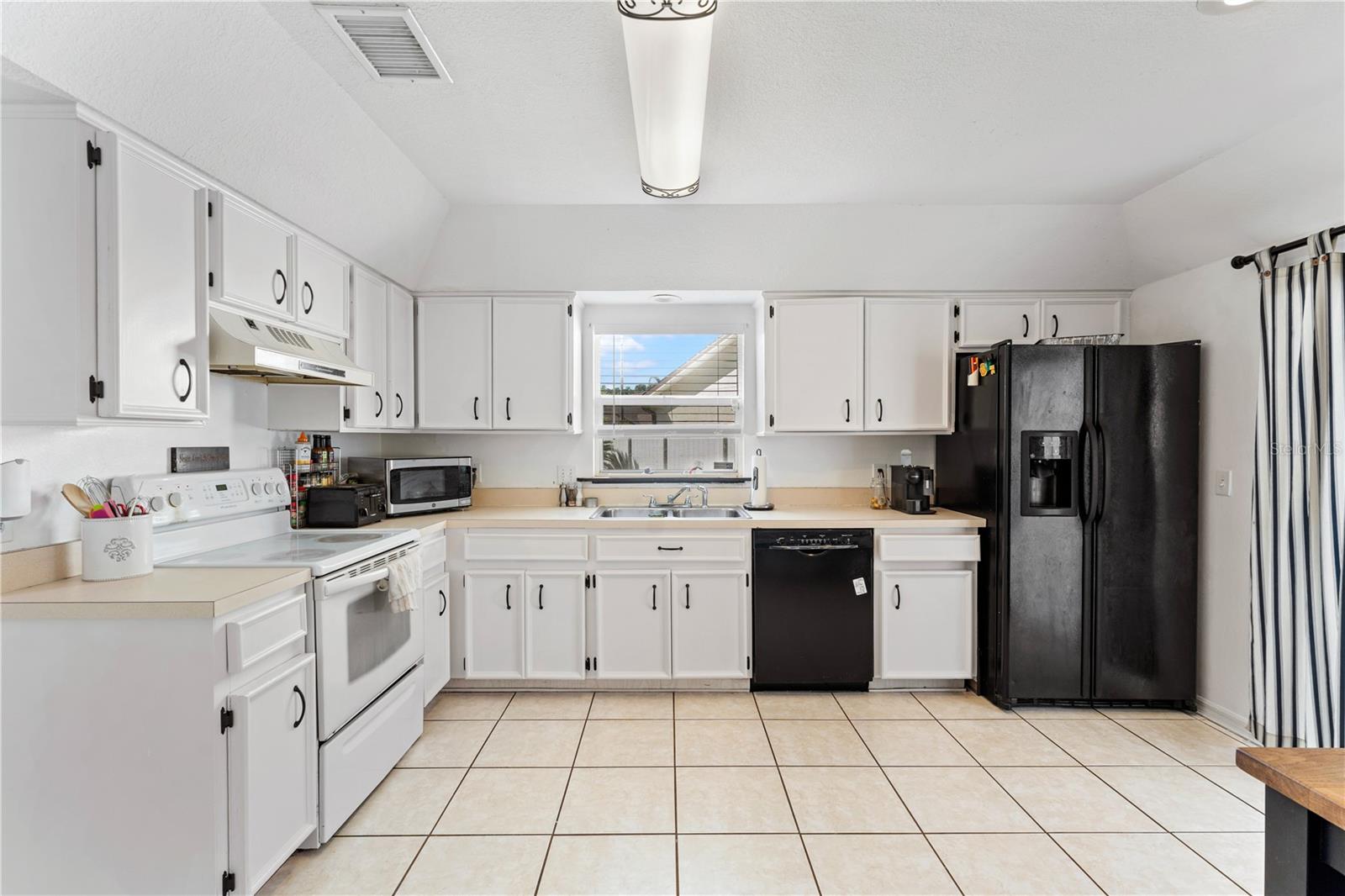 Image 15 of 56 For 9758 Fox Hollow Road