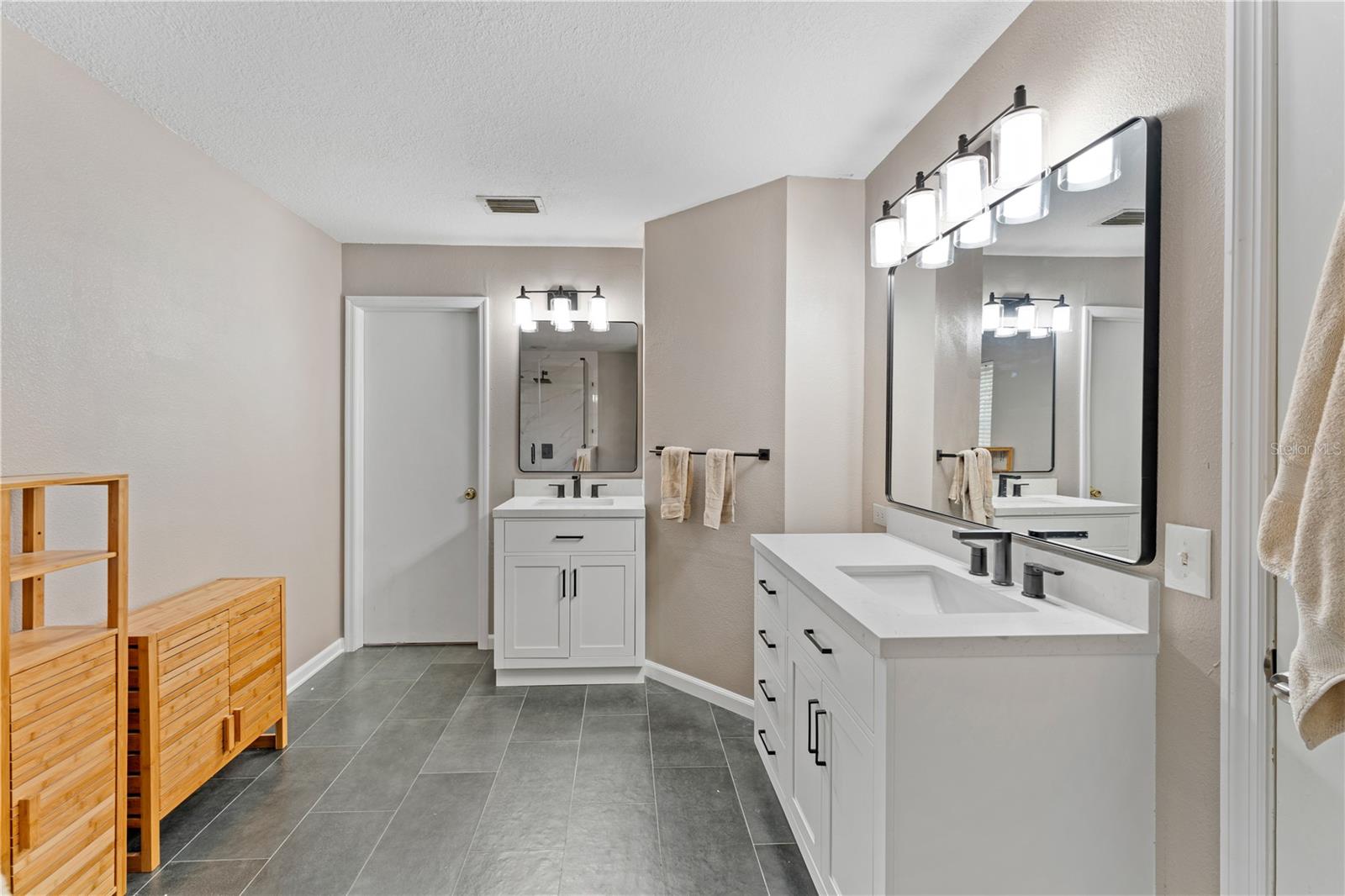 Image 21 of 56 For 9758 Fox Hollow Road