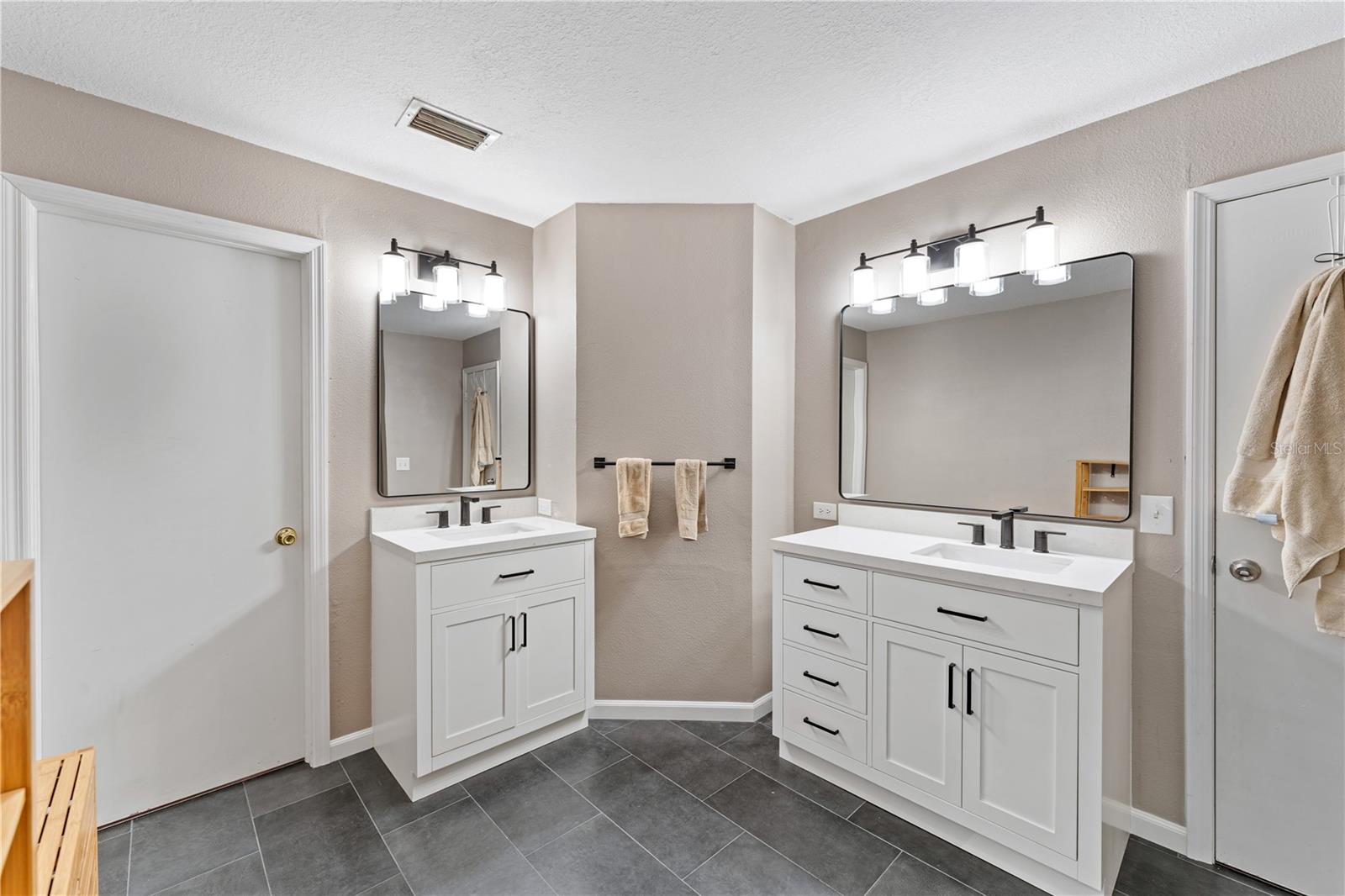 Image 4 of 56 For 9758 Fox Hollow Road