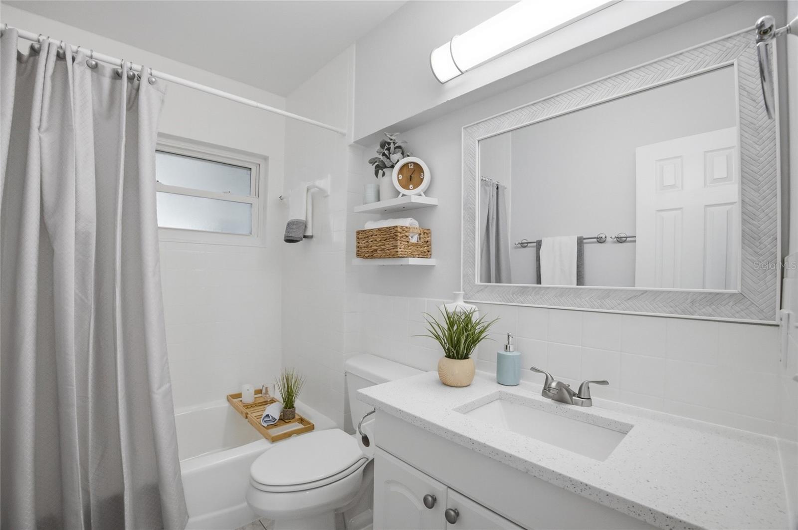 Image 18 of 38 For 1511 4th Street Sw