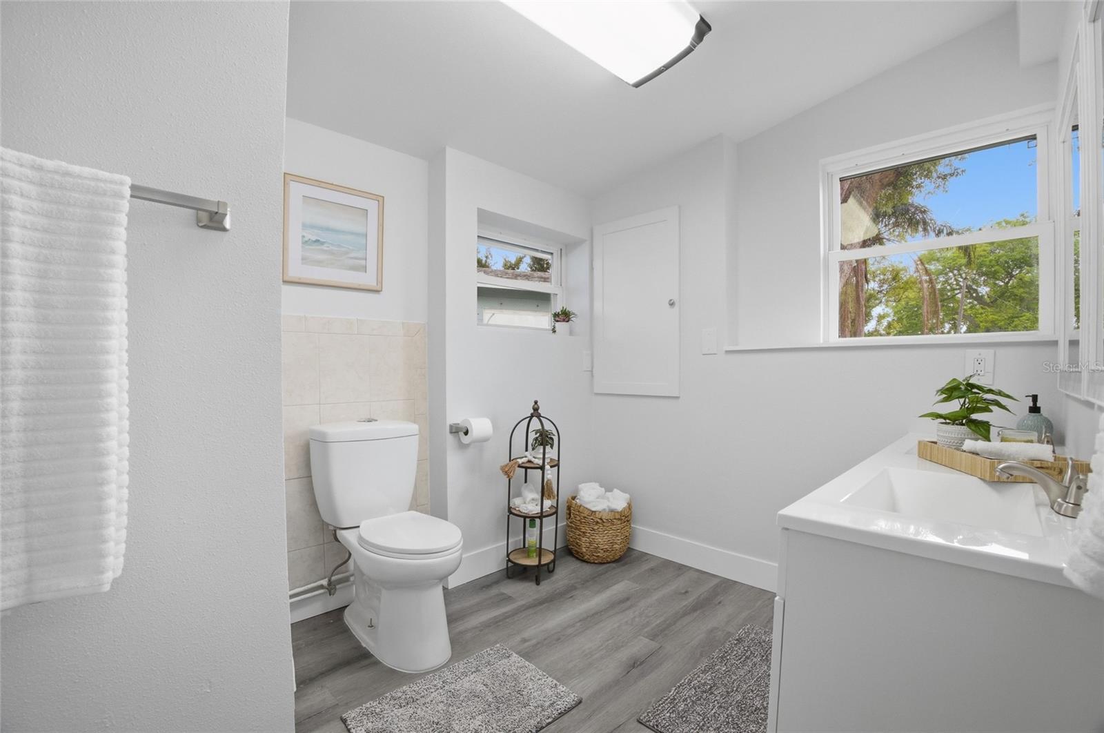 Image 19 of 38 For 1511 4th Street Sw