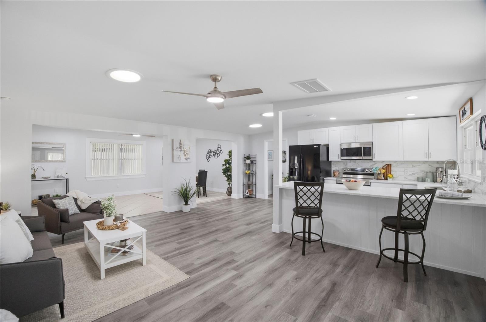 Image 6 of 38 For 1511 4th Street Sw