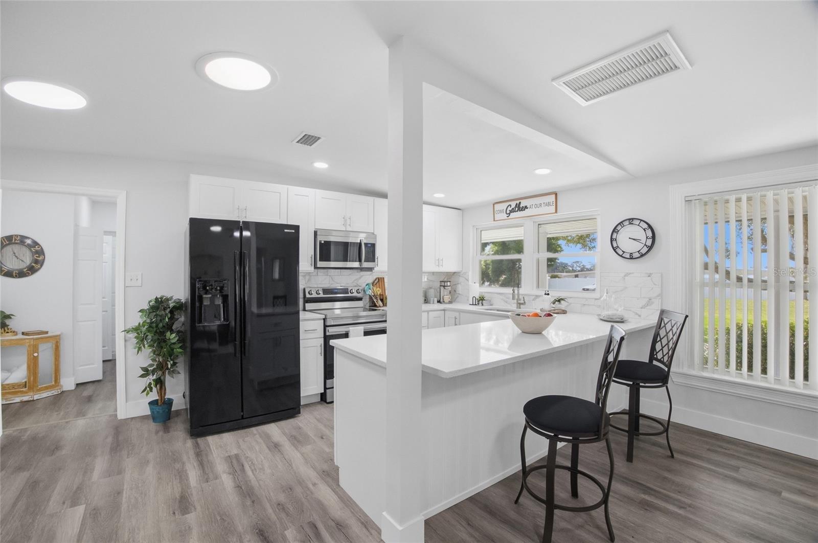 Image 8 of 38 For 1511 4th Street Sw