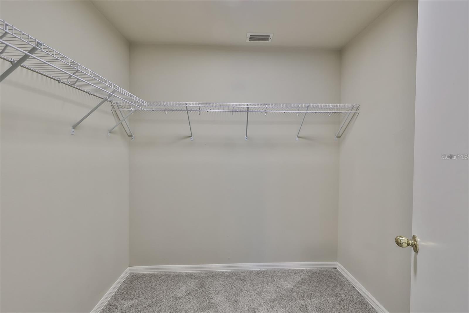 Image 21 of 36 For 128 Lookout Drive