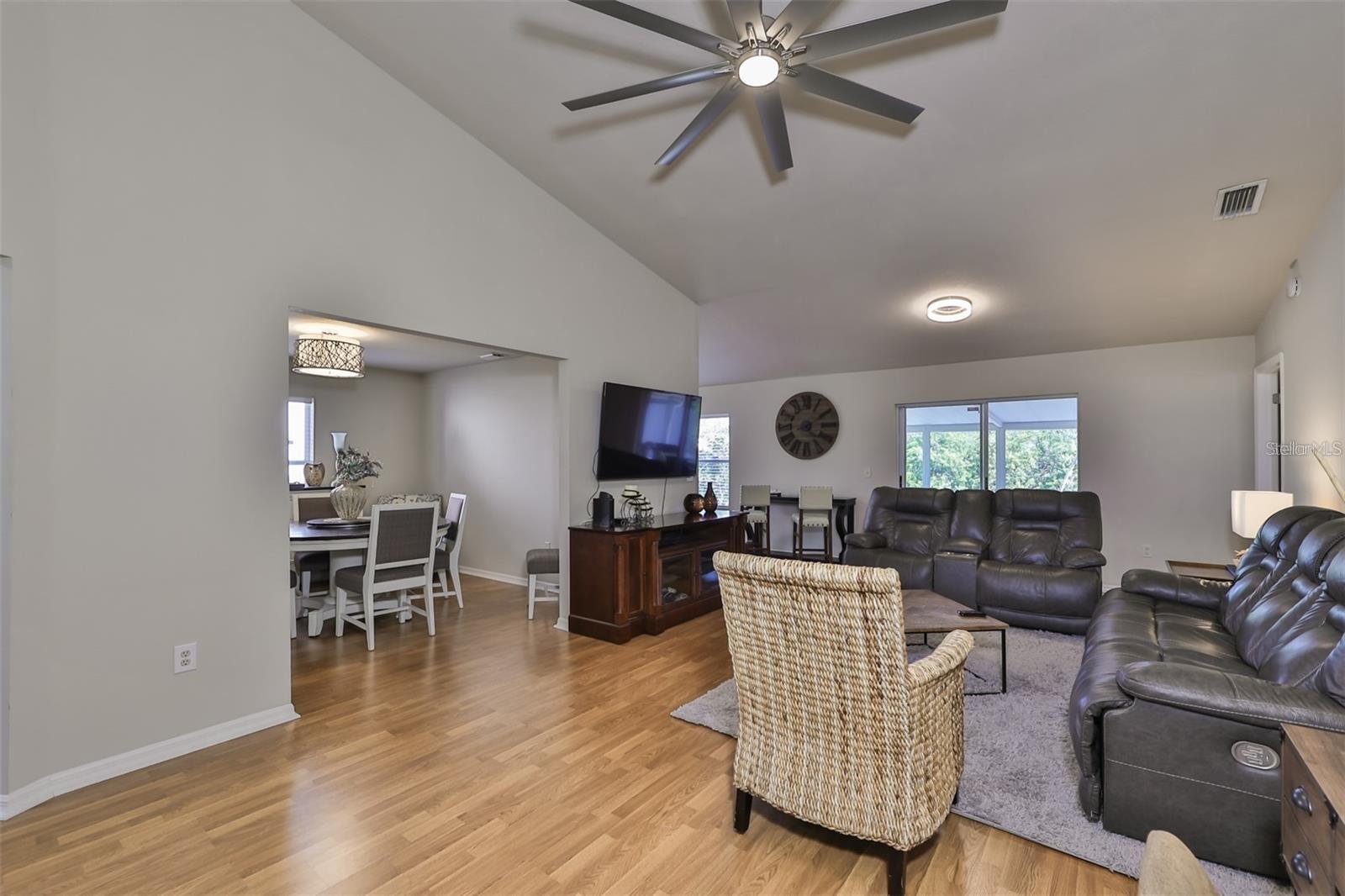 Image 6 of 36 For 128 Lookout Drive