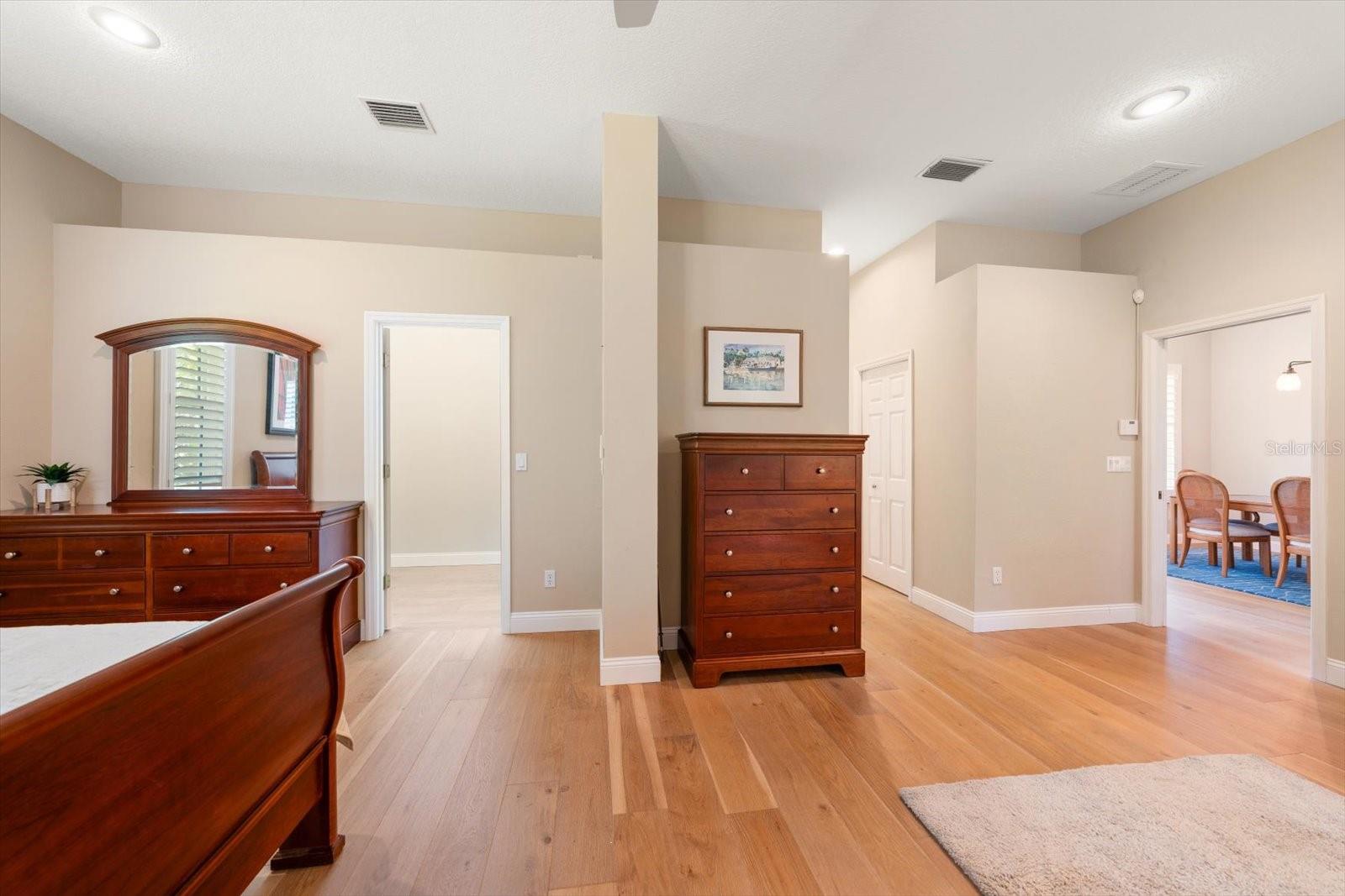 Image 27 of 55 For 1211 Willowick Circle