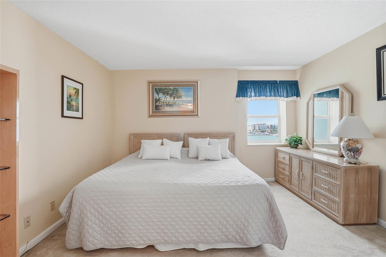 Image 15 of 30 For 420 64th Avenue 602