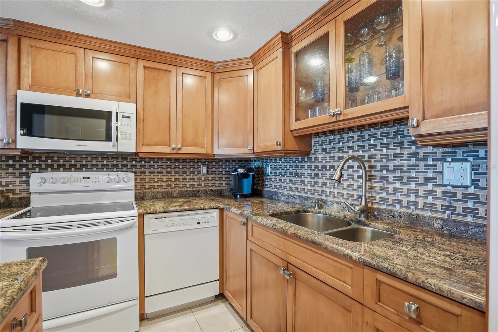 Image 4 of 30 For 420 64th Avenue 602