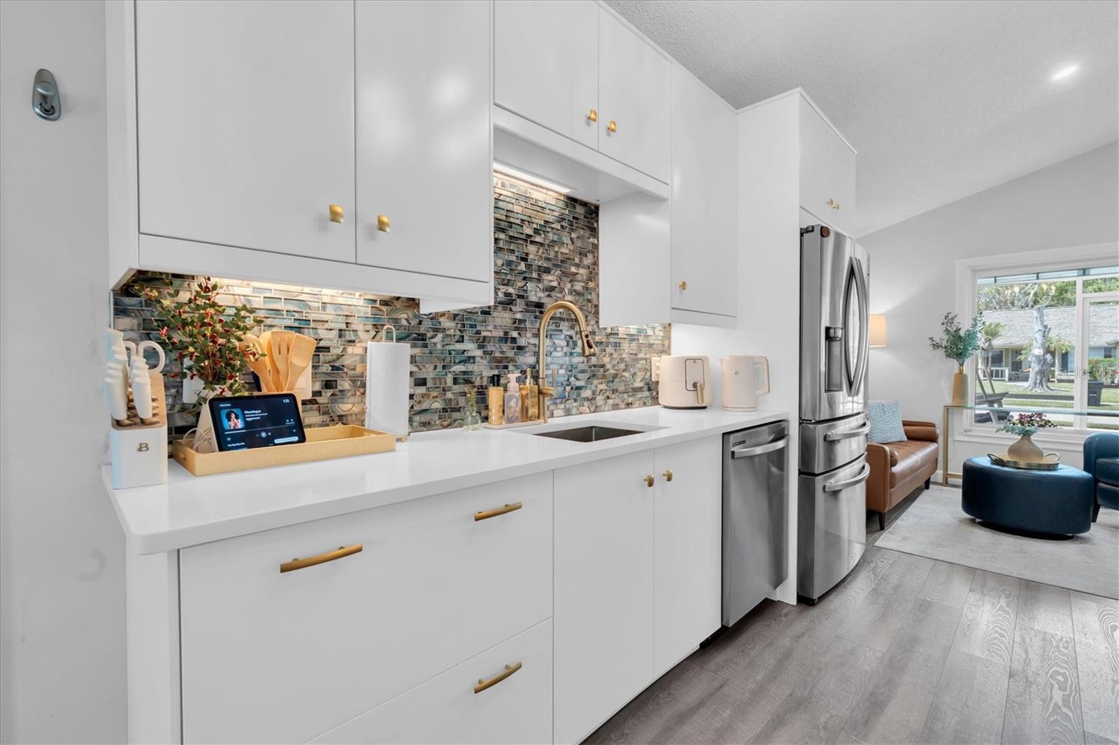 Image 10 of 44 For 7424 Swan Lake Drive