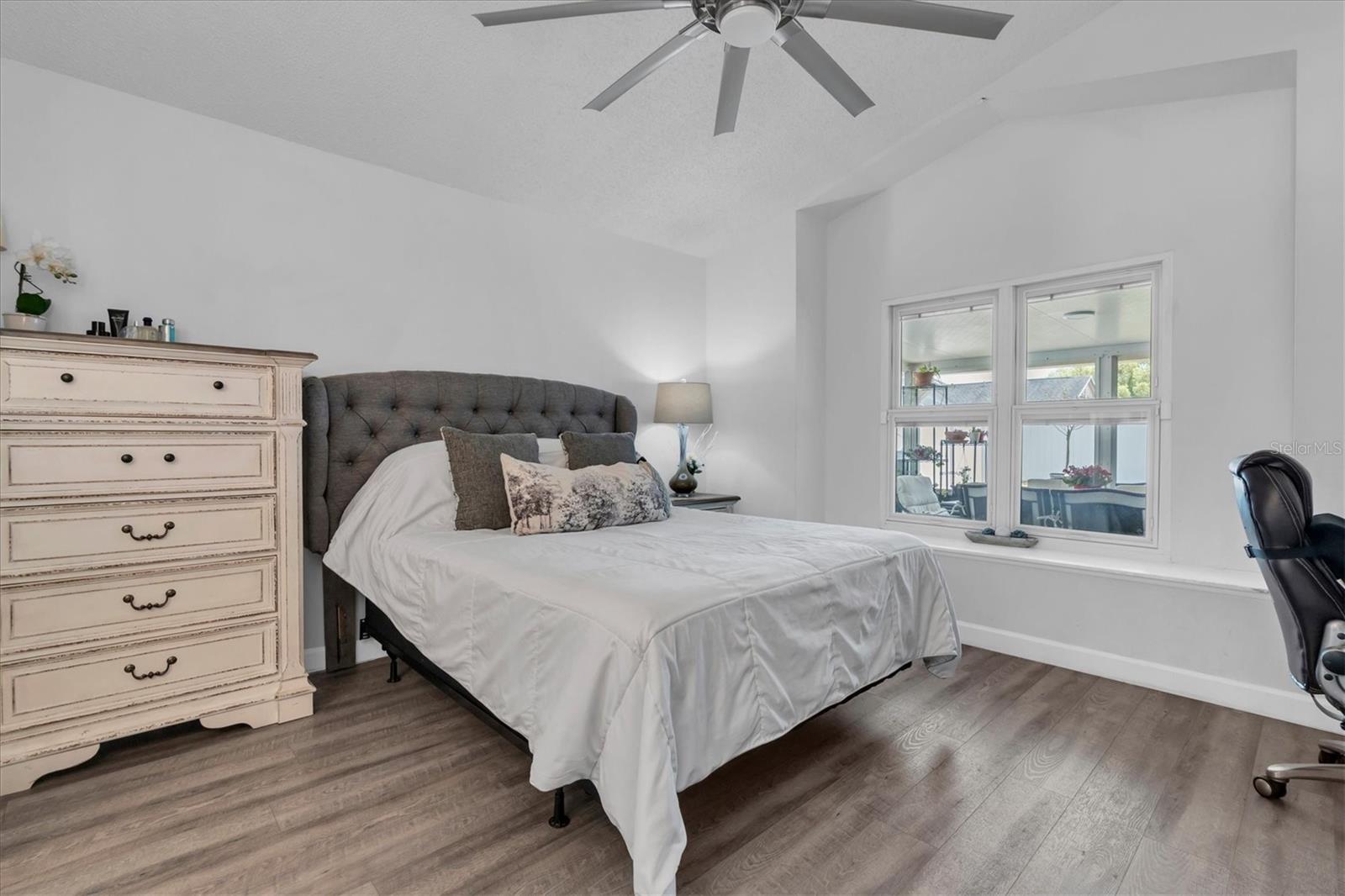 Image 15 of 44 For 7424 Swan Lake Drive