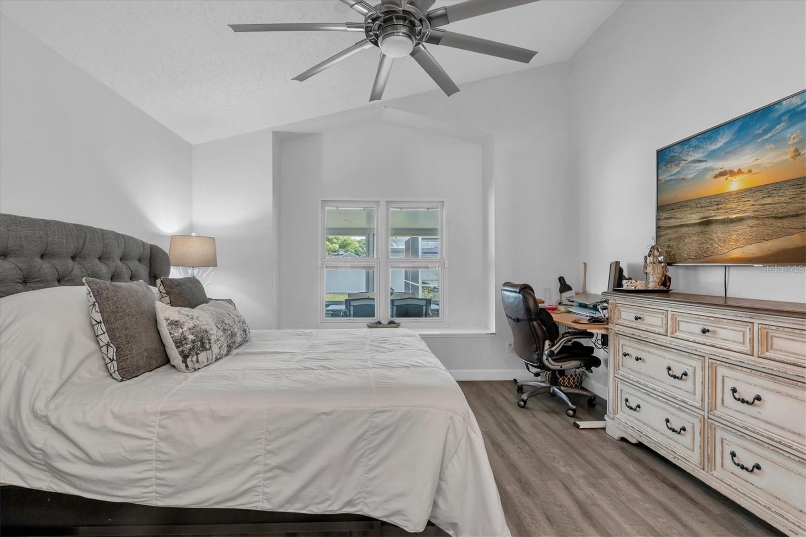 Image 17 of 44 For 7424 Swan Lake Drive