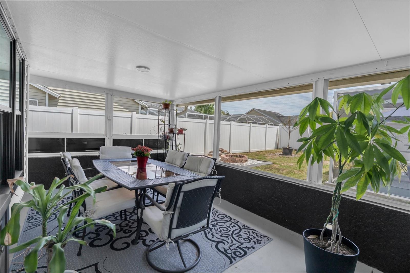 Image 24 of 44 For 7424 Swan Lake Drive