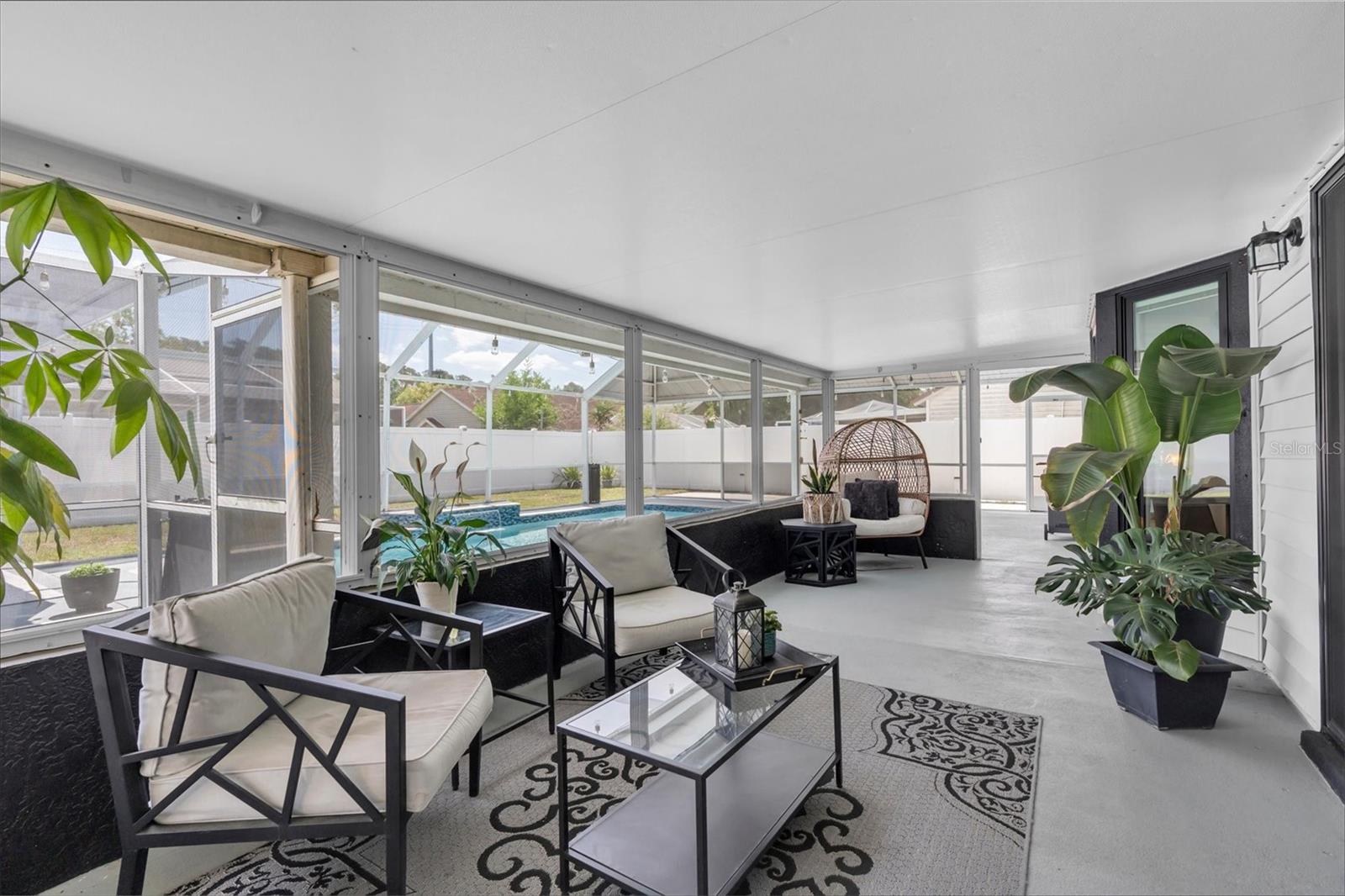 Image 25 of 44 For 7424 Swan Lake Drive