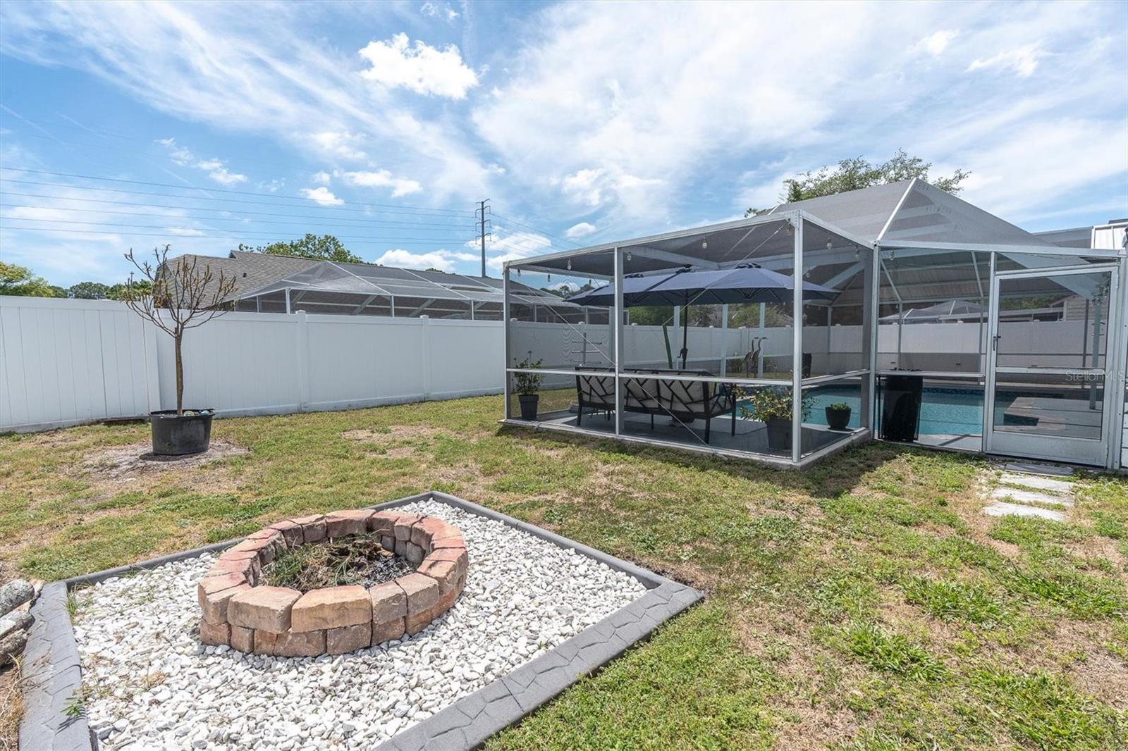 Image 33 of 44 For 7424 Swan Lake Drive