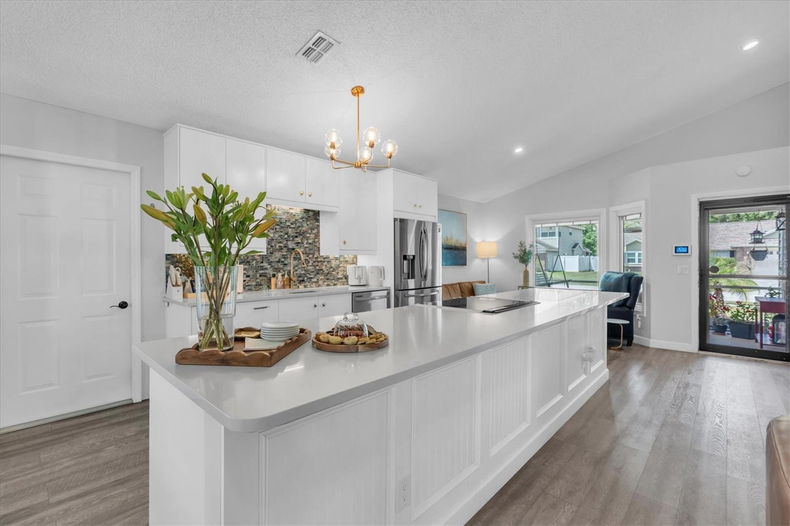 Image 7 of 44 For 7424 Swan Lake Drive